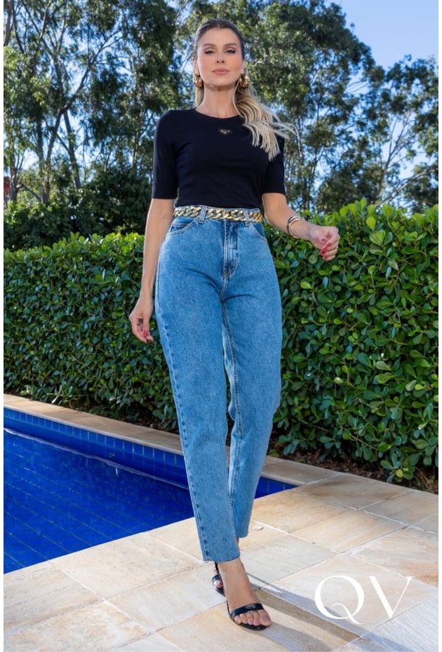 BLUSA MANGA CURTA EM MALHA CANELADA PRETO - LUZIA FAZZOLLI