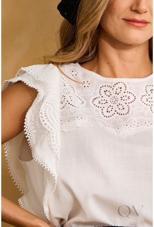 BLUSA RETA COM MANGA DE BABADOS EM OFF WHITE - ARTSY