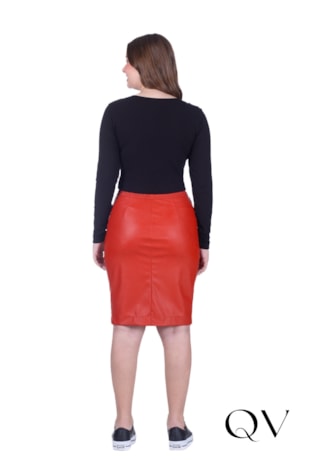 BLUSA RETA EM MALHA CANELADA PRETO - HAPUK