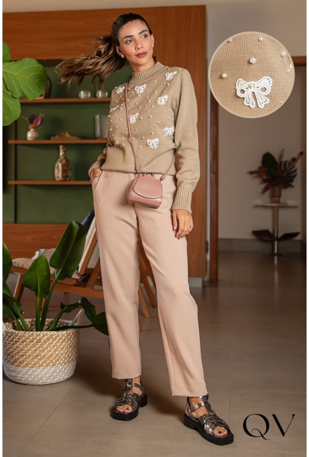 BLUSA TRICÔ LAÇOS E PÉROLAS BEGE - LUZIA FAZZOLLI BLUSA TRICÔ LAÇOS E PÉROLAS BEGE - LUZIA FAZZOLLI