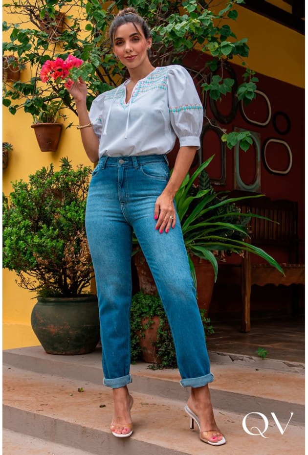 BLUSA TRICOLINE COM BORDADO BRANCO - LUZIA FAZZOLLI BLUSA TRICOLINE COM BORDADO BRANCO - LUZIA FAZZOLLI