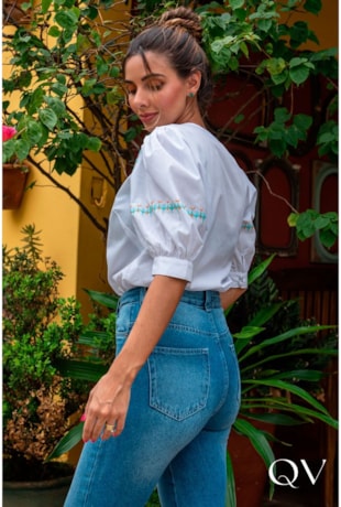 BLUSA TRICOLINE COM BORDADO BRANCO - LUZIA FAZZOLLI