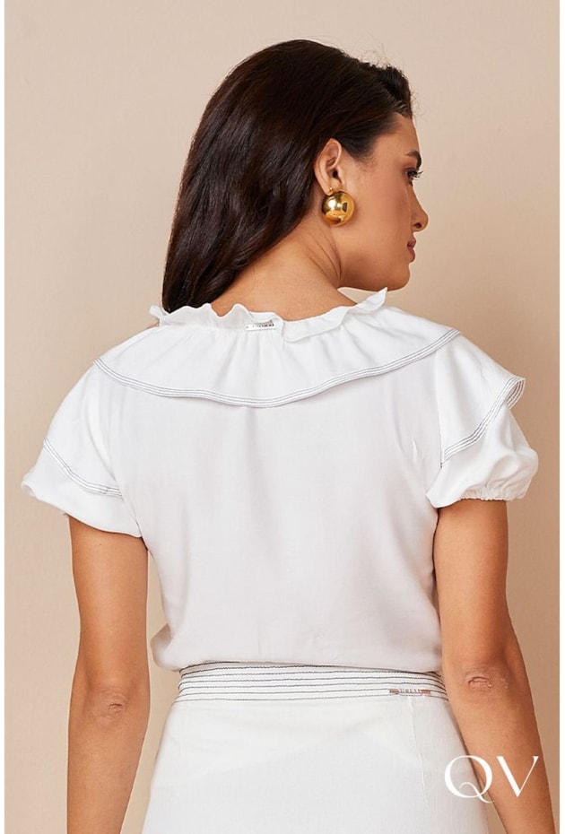BLUSA VISCOSE COM BABADO OFF WHITE - TITANIUM JEANS BLUSA VISCOSE COM BABADO OFF WHITE - TITANIUM JEANS