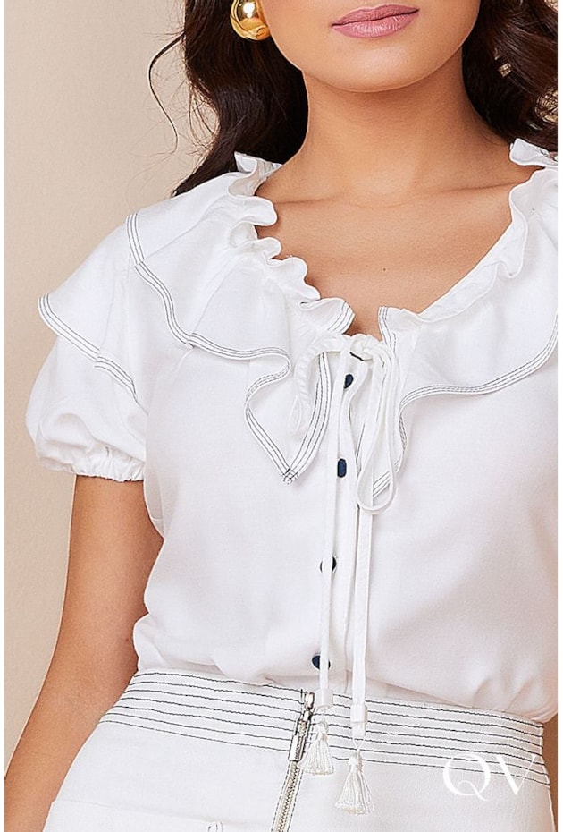 BLUSA VISCOSE COM BABADO OFF WHITE - TITANIUM JEANS BLUSA VISCOSE COM BABADO OFF WHITE - TITANIUM JEANS