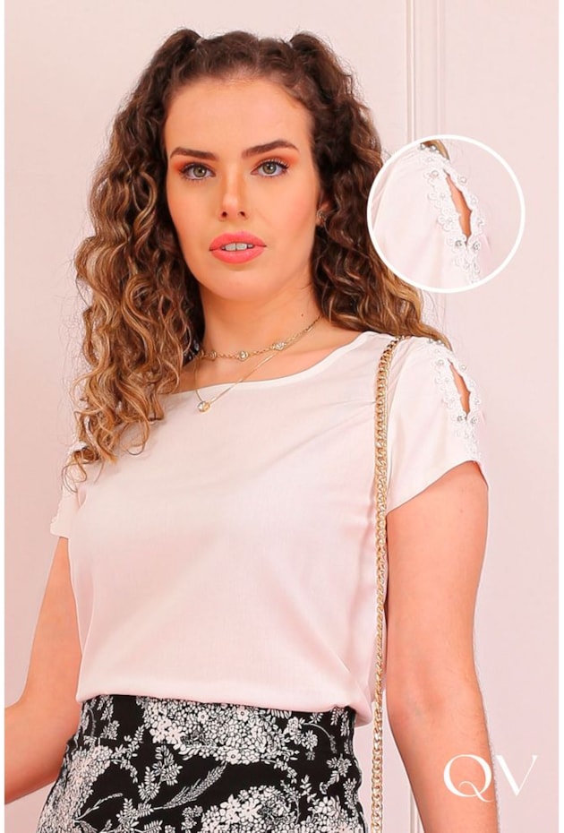 BLUSA VISCOSE DECOTE CANOA OFF WHITE - PURO SHARMY BLUSA VISCOSE DECOTE CANOA OFF WHITE - PURO SHARMY