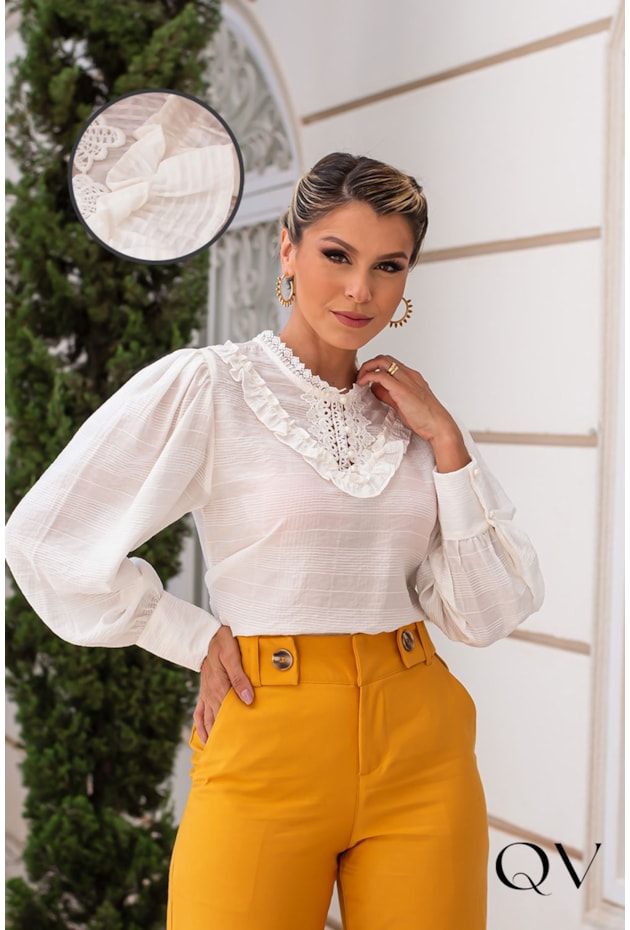 BLUSA VISCOSE MANGA BUFANTE COM ENTREMEIOS OFF WHITE - EVA BELLA BLUSA VISCOSE MANGA BUFANTE COM ENTREMEIOS OFF WHITE - EVA BELLA