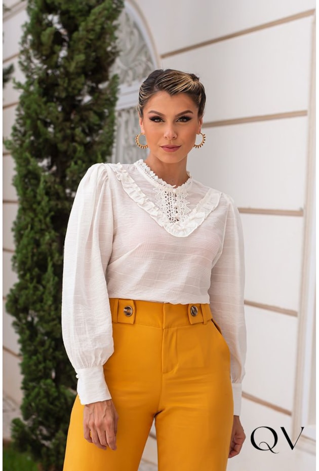 BLUSA VISCOSE MANGA BUFANTE COM ENTREMEIOS OFF WHITE - EVA BELLA BLUSA VISCOSE MANGA BUFANTE COM ENTREMEIOS OFF WHITE - EVA BELLA
