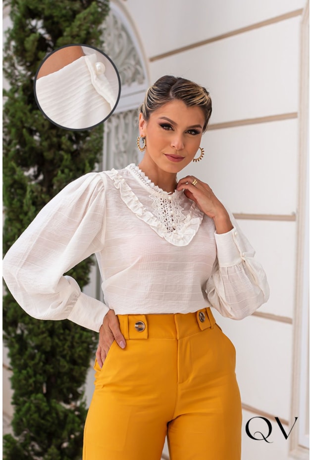 BLUSA VISCOSE MANGA BUFANTE COM ENTREMEIOS OFF WHITE - EVA BELLA BLUSA VISCOSE MANGA BUFANTE COM ENTREMEIOS OFF WHITE - EVA BELLA