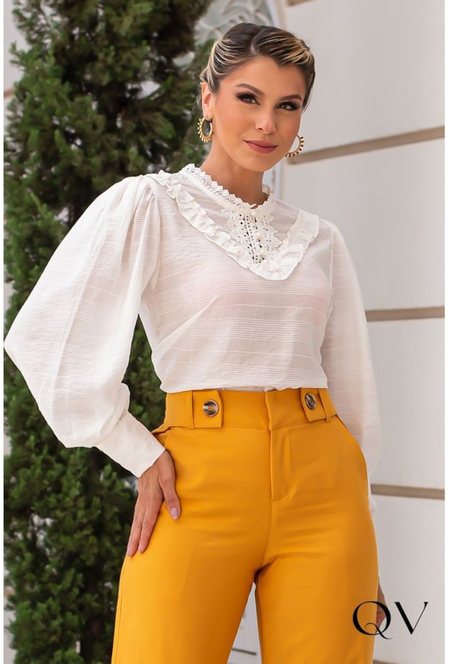 BLUSA VISCOSE MANGA BUFANTE COM ENTREMEIOS OFF WHITE - EVA BELLA