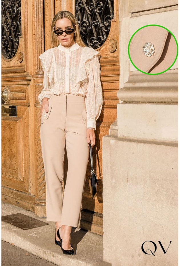 CALÇA ALFAIATARIA COM BOLSOS UTILITÁRIOS BEGE - LUZIA FAZZOLLI CALÇA ALFAIATARIA COM BOLSOS UTILITÁRIOS BEGE - LUZIA FAZZOLLI