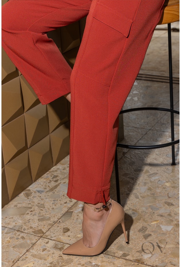 CALÇA CARGO SLIM EM ALFAIATARIA TERRACOTA - LUZIA FAZZOLLI