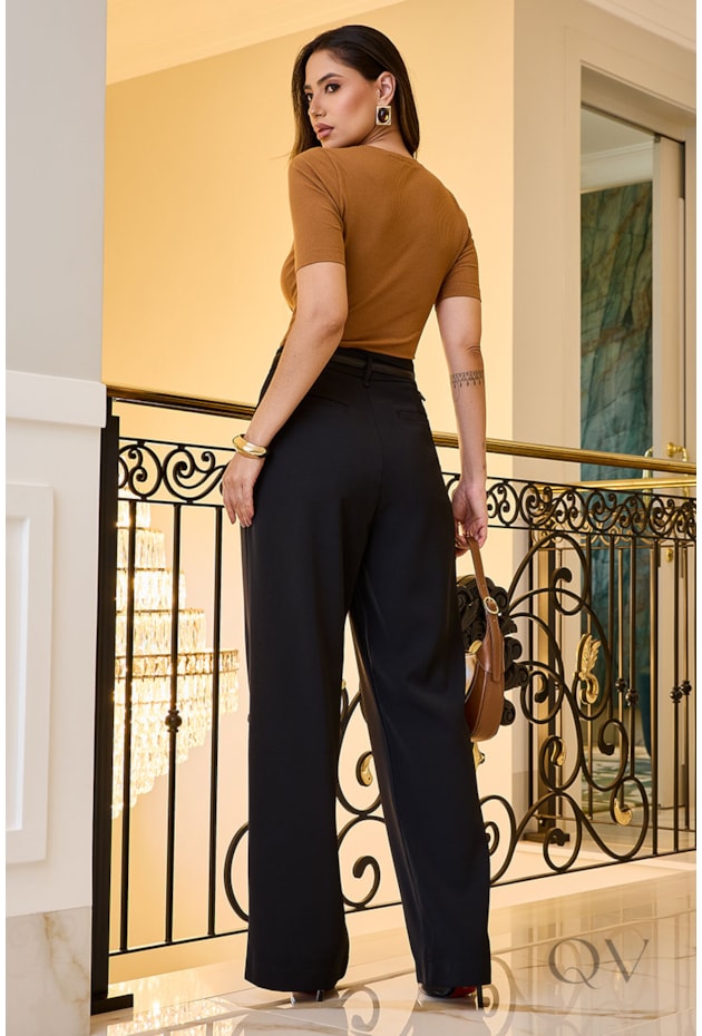 CALÇA COM DETALHE NO CÓS EM ALFAIATARIA PRETO - LUZIA FAZZOLLI