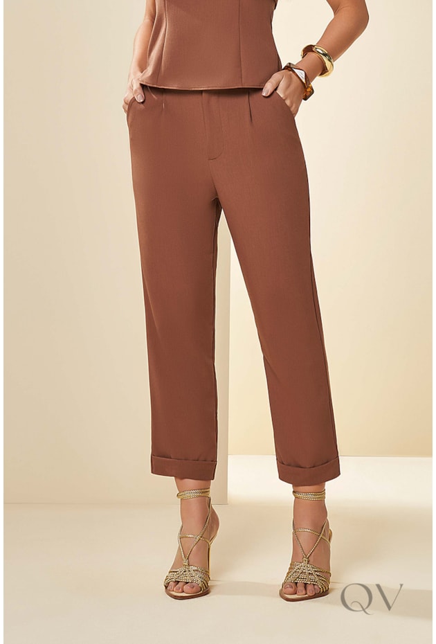CALÇA COMFY EM PLANO ALFAIATARIA CACAU - DOCE TRAMA