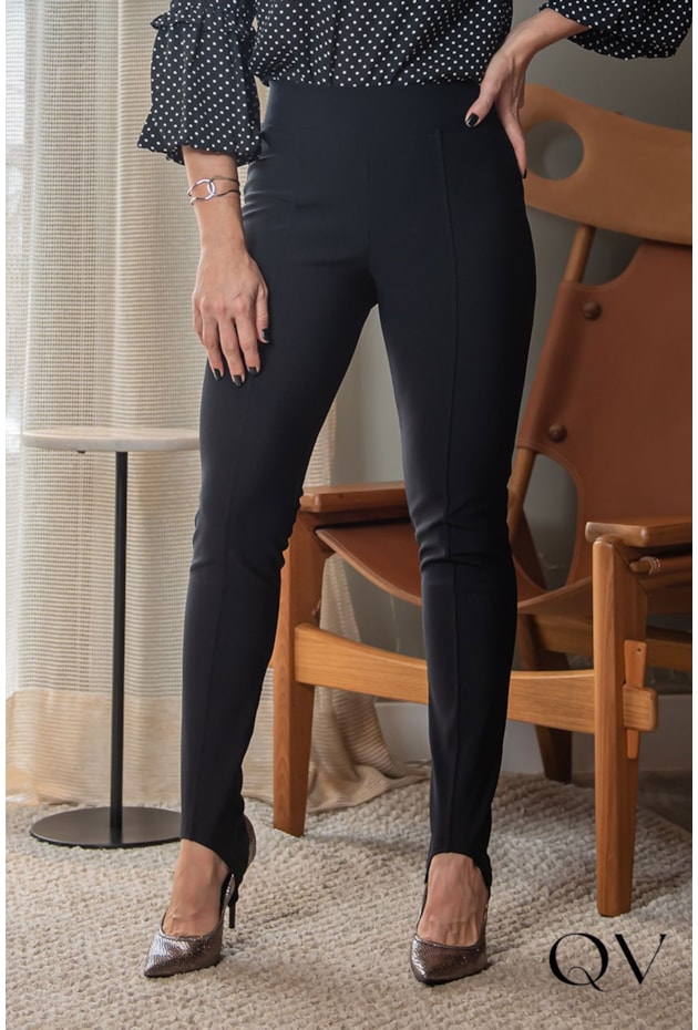 CALÇA ESTILO MONTARIA COM PEZINHO PRETO - LUZIA FAZZOLLI CALÇA ESTILO MONTARIA COM PEZINHO PRETO - LUZIA FAZZOLLI