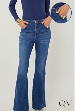 CALÇA FLARE EM JEANS - LINDA DE MORRER
