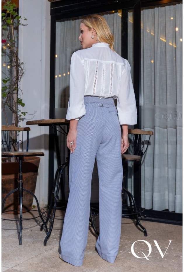 CAMISA AMPLA EM VOIL COM ENTREMEIOS OFF WHITE - LUZIA FAZZOLLI