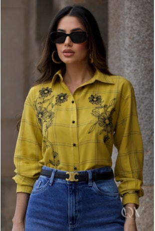 CAMISA COM BORDADO FLORAL EM VISCOSE MOSTARDA - LUZIA FAZZOLLI