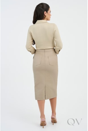 CAMISA COM GUIPIR EM TECIDO PLANO BEGE - VIA TOLENTINO CAMISA COM GUIPIR EM TECIDO PLANO BEGE - VIA TOLENTINO