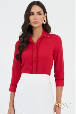 CAMISA COM GUIPIR EM TECIDO PLANO VERMELHO - VIA TOLENTINO