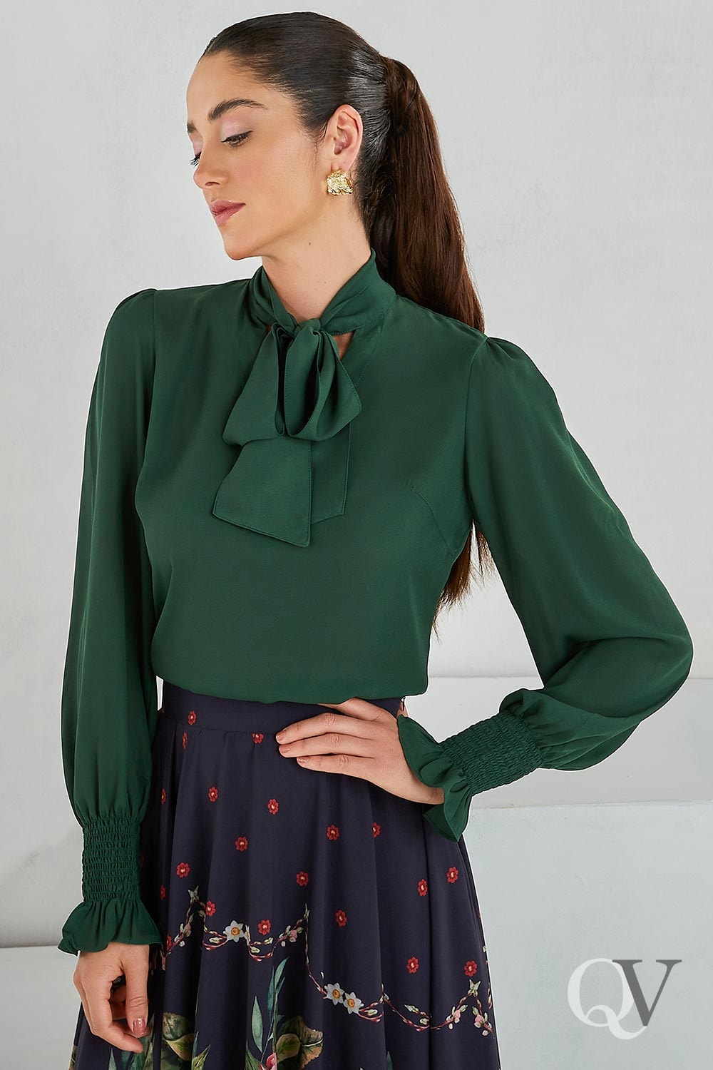 CAMISA CREPE GOLA LAÇO VERDE - JANY PIM - 46