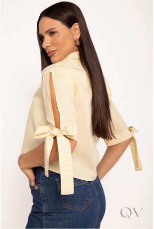 CAMISA CROPPED COM MANGA LAÇO EM TRICOLINE LISTRADA AMARELA - LEKAZIS