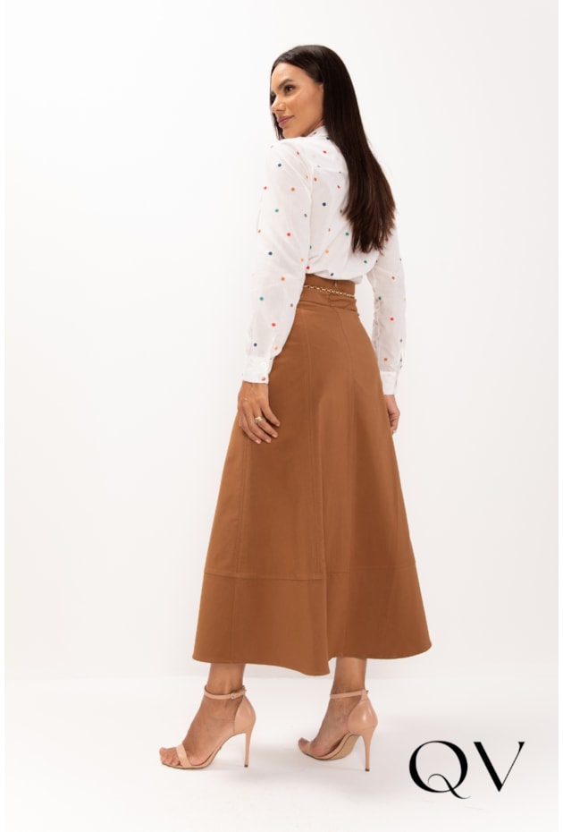 CAMISA EM CAMBRAIA BORDADA EM POÁS OFF WHITE - LEKAZIS