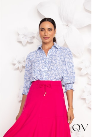 Produto CAMISA EM CREPE ESTAMPAS FLORAIS AZUL - LEKAZIS