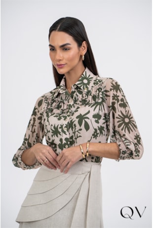 Produto CAMISA EM TECIDO PLANO ESTAMPADO ROSE - VIA TOLENTINO