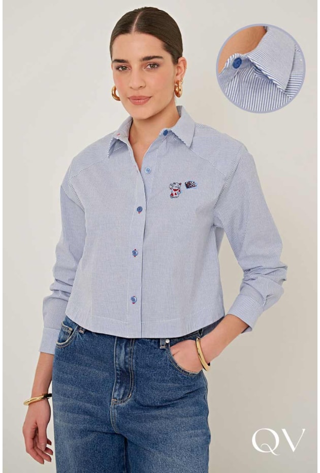 CAMISA EM TRICOLINE FIO TINTO BORDADO LISTRADO - LINDA DE MORRER CAMISA EM TRICOLINE FIO TINTO BORDADO LISTRADO - LINDA DE MORRER