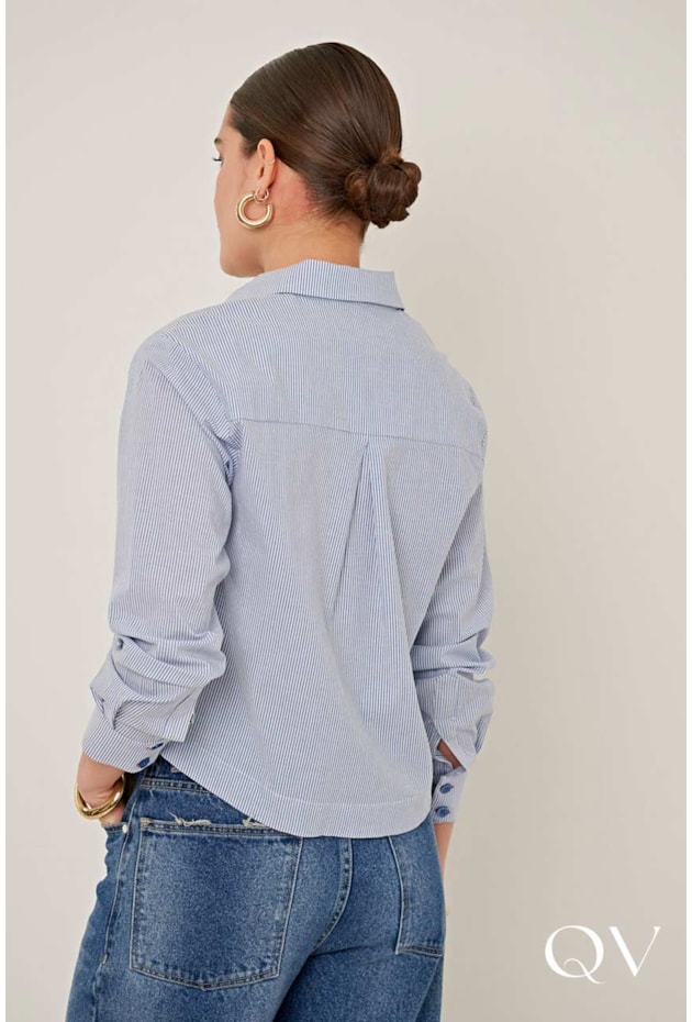 CAMISA EM TRICOLINE FIO TINTO BORDADO LISTRADO - LINDA DE MORRER CAMISA EM TRICOLINE FIO TINTO BORDADO LISTRADO - LINDA DE MORRER