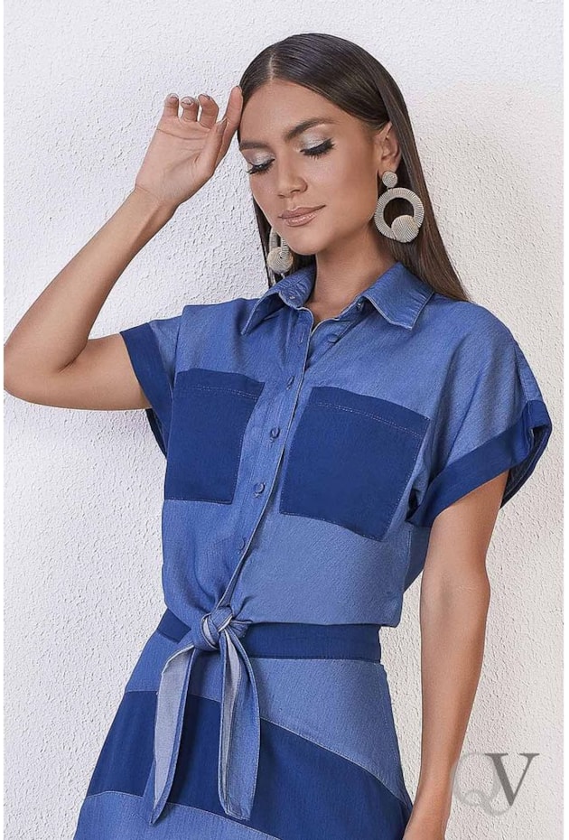 CAMISA JEANS RECORTES E AMARRAÇÃO FRONTAL - TITANIUM JEANS CAMISA JEANS RECORTES E AMARRAÇÃO FRONTAL - TITANIUM JEANS