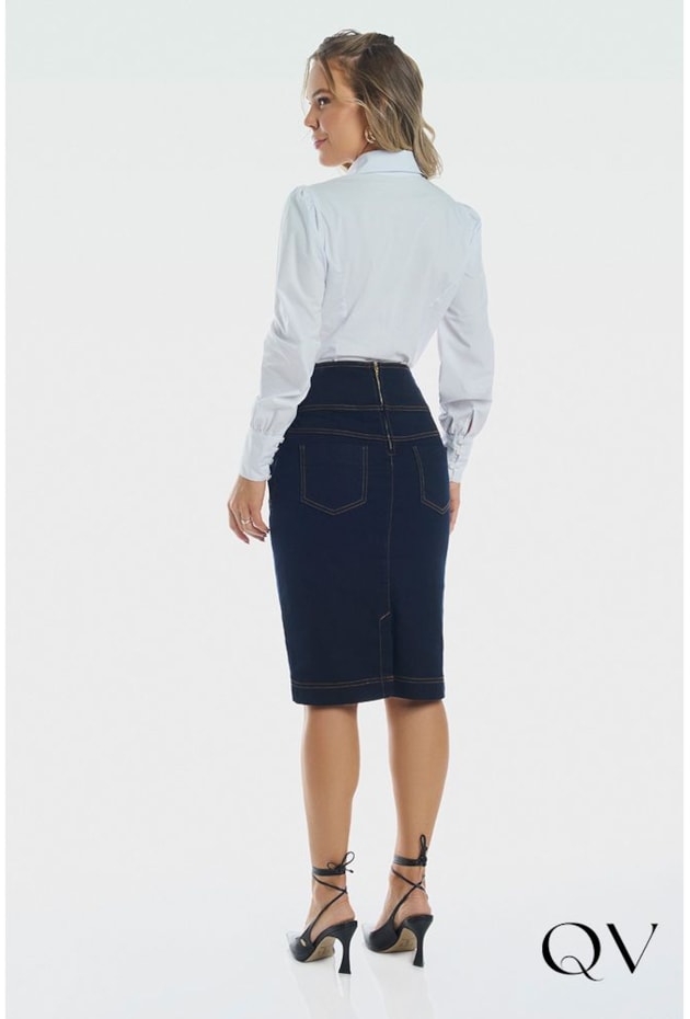 CAMISA TRICOLINE COM BORDADO BRANCO - VIA TOLENTINO CAMISA TRICOLINE COM BORDADO BRANCO - VIA TOLENTINO