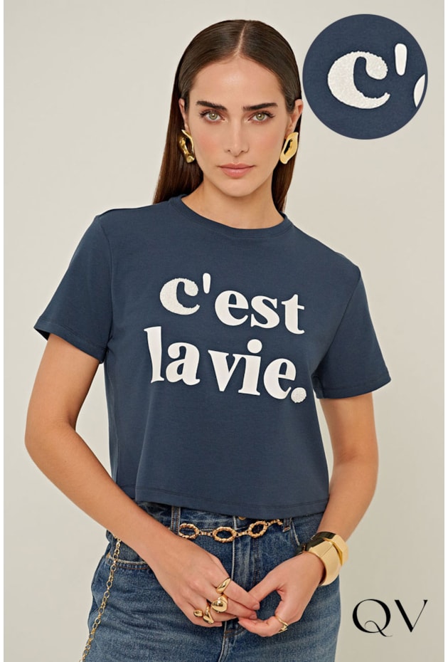 CAMISETA EM MALHA COM SILK BORDADO MARINHO - LINDA DE MORRER