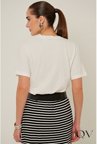 CAMISETA EM MEIA MALHA OFF WHITE - LINDA DE MORRER