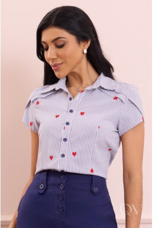 CAMISETE COM BORDADO DE CORAÇÃO EM ALGODÃO LISTRADO AZUL - PURO SHARMY