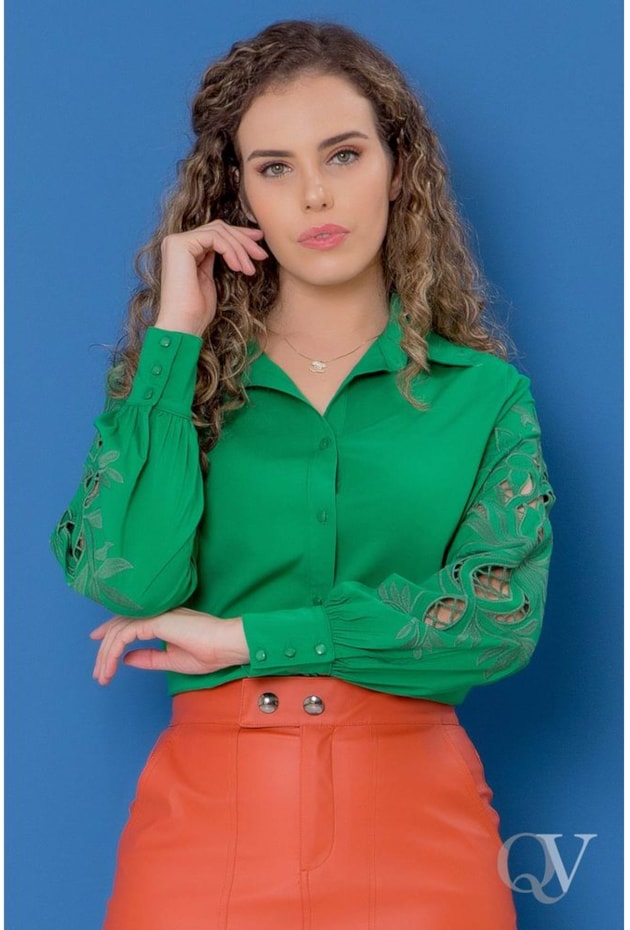 CAMISETE MANGA LONGA BORDADA VERDE - PURO SHARMY CAMISETE MANGA LONGA BORDADA VERDE - PURO SHARMY