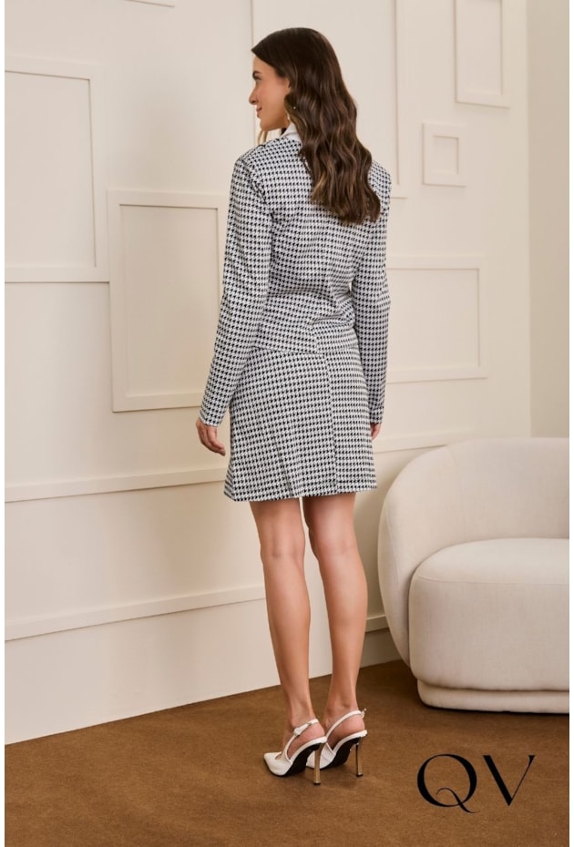 CASACO EM MALHA FIO TINTO COM ESTAMPA GEOMÉTRICA OFF-WHITE - JANY PIM CASACO EM MALHA FIO TINTO COM ESTAMPA GEOMÉTRICA OFF-WHITE - JANY PIM