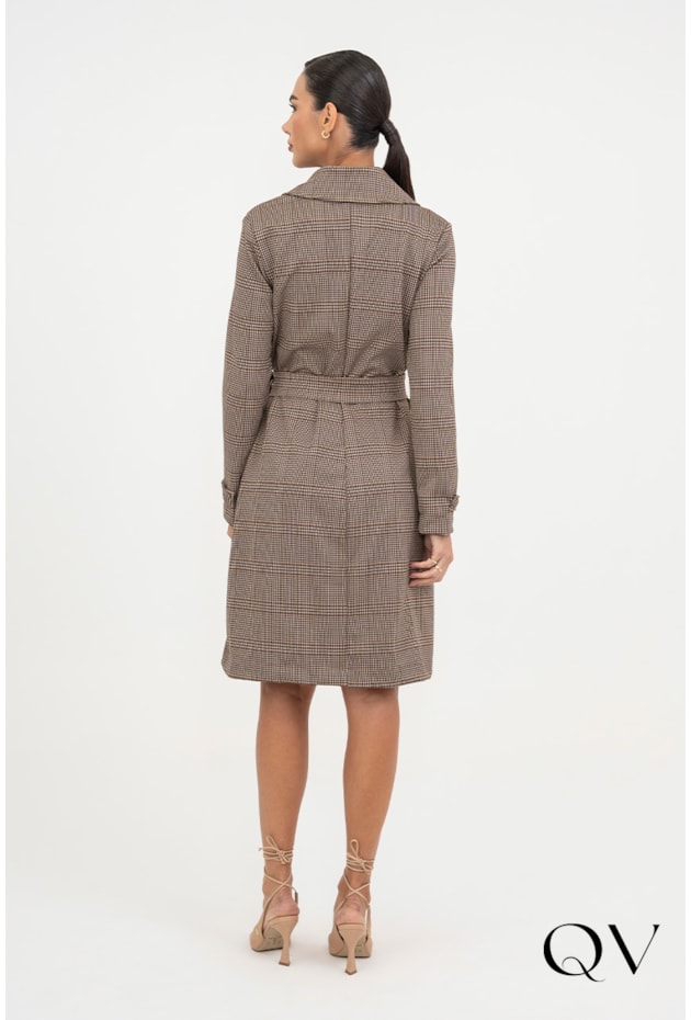 CASACO EM MALHA XADREZ MARROM - VIA TOLENTINO  CASACO EM MALHA XADREZ MARROM - VIA TOLENTINO