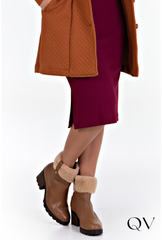 CASACO MATELASSÊ BOTÕES ENCAPADOS TERRACOTA - HAPUK CASACO MATELASSÊ BOTÕES ENCAPADOS TERRACOTA - HAPUK