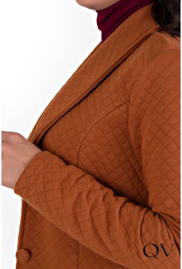 CASACO MATELASSÊ BOTÕES ENCAPADOS TERRACOTA - HAPUK CASACO MATELASSÊ BOTÕES ENCAPADOS TERRACOTA - HAPUK