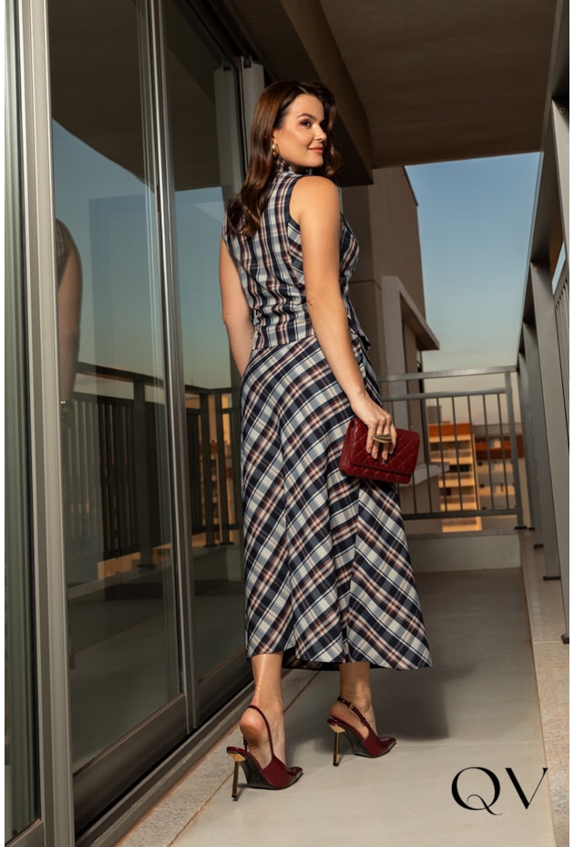 COLETE EM ALFAIATARIA XADREZ MARINHO - LUZIA FAZZOLLI COLETE EM ALFAIATARIA XADREZ MARINHO - LUZIA FAZZOLLI