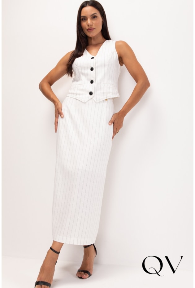 COLETE EM RISCA DE GIZ OFF WHITE - LEKAZIS COLETE EM RISCA DE GIZ OFF WHITE - LEKAZIS