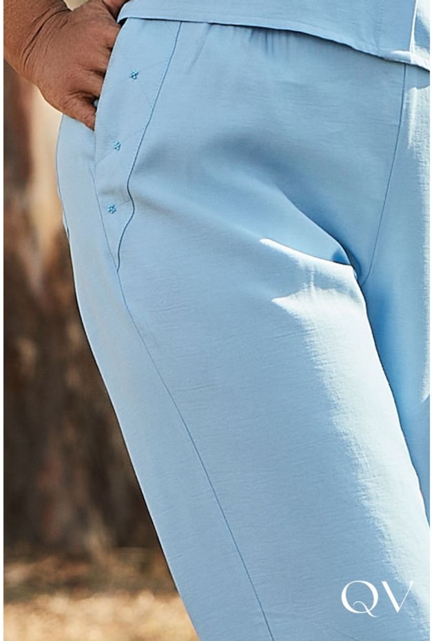 CONJUNTO ALFAIATARIA COM BOLSO BORDADO AZUL - LUZIA FAZZOLLI CONJUNTO ALFAIATARIA COM BOLSO BORDADO AZUL - LUZIA FAZZOLLI