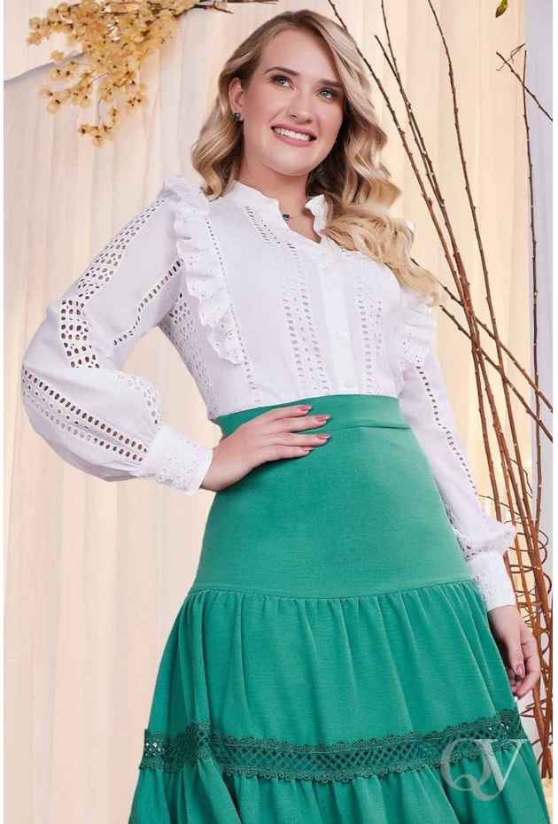 CONJUNTO CAMISA LAISE COM BABADINHOS E SAIA VERDE - FASCÍNIUS CONJUNTO CAMISA LAISE COM BABADINHOS E SAIA VERDE - FASCÍNIUS