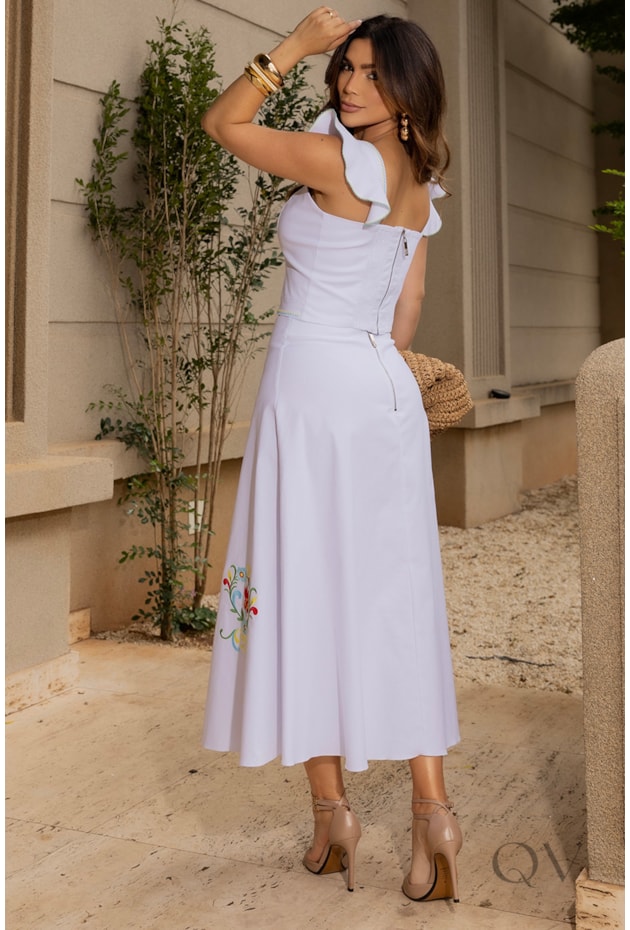 CONJUNTO COM BABADOS EM SARJA BORDADO BRANCO - LUZIA FAZZOLLI