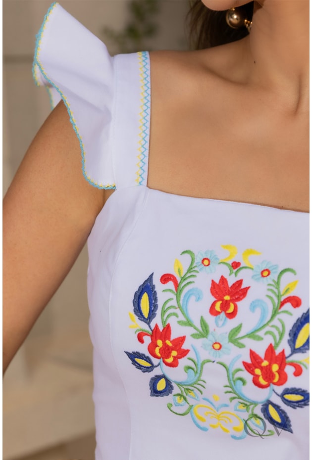 CONJUNTO COM BABADOS EM SARJA BORDADO BRANCO - LUZIA FAZZOLLI