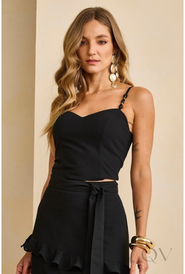 CONJUNTO COM CAMADA DE BABADOS EM VISCOSE PRETO - ARTSY