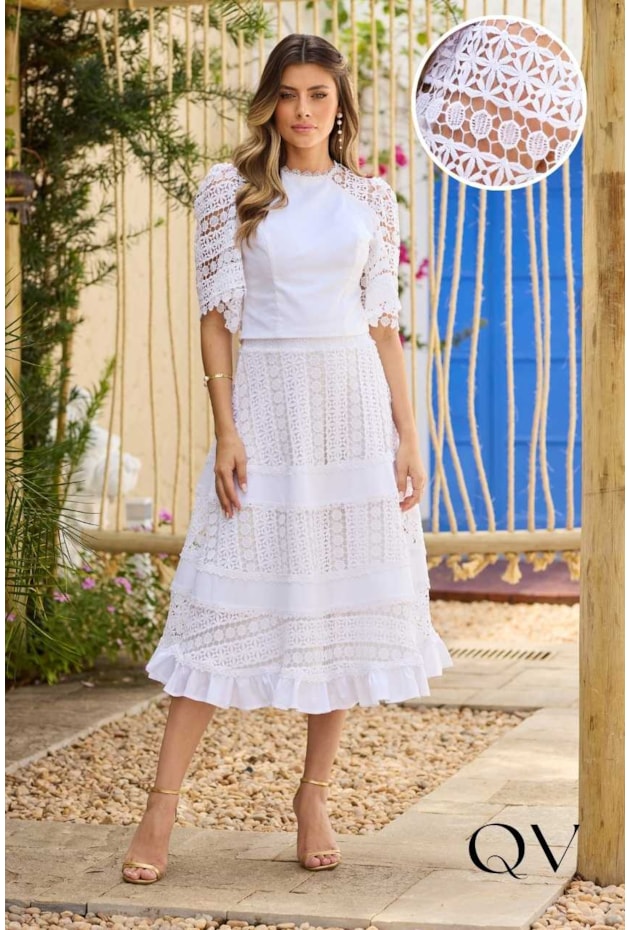 CONJUNTO DE SAIA EM GUIPIR EM TRICOLINE OFF - DOCE MARIA CONJUNTO DE SAIA EM GUIPIR EM TRICOLINE OFF - DOCE MARIA