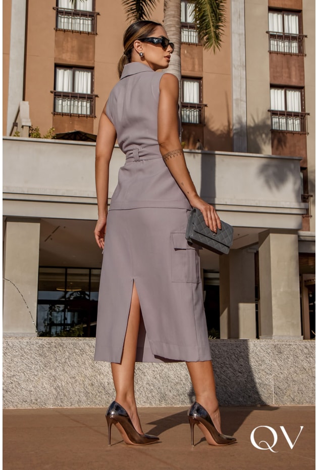 CONJUNTO EM ALFAIATARIA CINZA - LUZIA FAZZOLLI CONJUNTO EM ALFAIATARIA CINZA - LUZIA FAZZOLLI