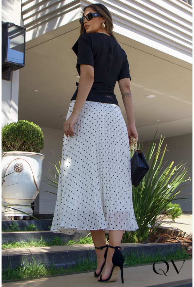 CONJUNTO EM CREPE SAIA PLISSADA PB - LUZIA FAZZOLLI CONJUNTO EM CREPE SAIA PLISSADA PB - LUZIA FAZZOLLI